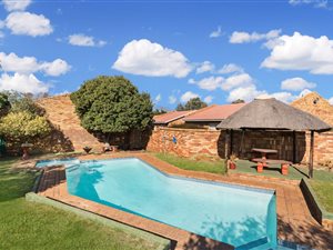 3 Bed Townhouse in Dalpark
