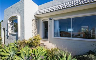 5 Bedroom House in Kenton-on-Sea