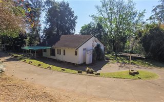 2 Bedroom House in Hillcrest Central