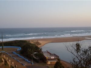 2 Bed Apartment in Amanzimtoti