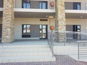 423 m² Office Space in Hazeldean (Silverlakes Surroundings)