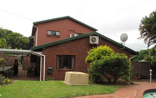 5 Bedroom House in Athlone Park