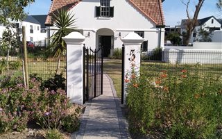 4 Bedroom House in Helderberg Estate