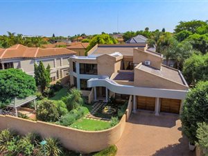 4 Bedroom House in Centurion Golf Estate