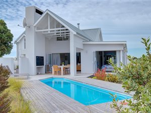 3 Bed House in Kingswood Golf Estate