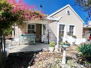 3 Bed Townhouse in Zevenzicht