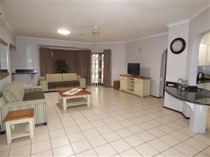 3 Bed Townhouse in Uvongo