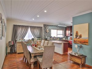 3 Bed Townhouse in Honeydew Ridge