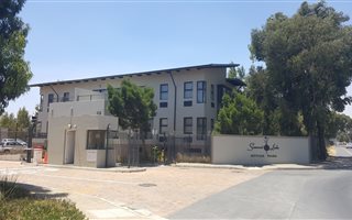 87 m² Office Space in Somerset Links
