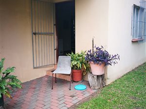 1 Bed Garden Cottage in Veld En Vlei