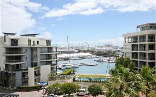 2 Bedroom Apartment in Waterfront