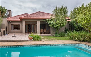 5 Bedroom Simplex in Dormehlsdrift