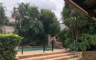 5 Bedroom House in Brixton