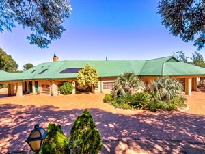 7 Bed House in Rynfield AH