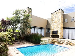 4 Bed Simplex in Oubaai and surrounds