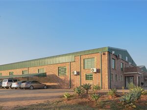 1440 m² Industrial space in Middelburg Central