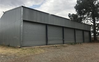 900 m² Industrial space in Monavoni