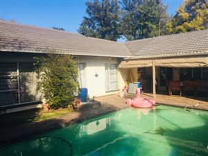 3 Bed House in Brackendowns