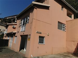 4 Bed Duplex in Sherwood