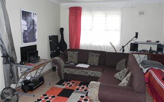 3 Bedroom House in Stonebridge