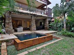 3 Bed Townhouse in Hilltop Estate