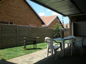 3 Bedroom Duplex in Bonaero Park