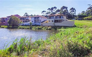 4 Bedroom House in Shelly Beach