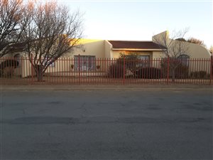 4 Bed House in Colesberg