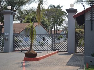 3 Bed Townhouse in Die Wilgers