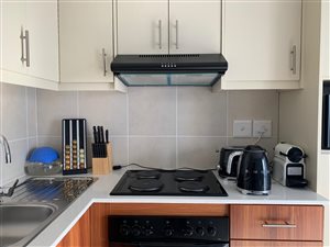 2 Bed Apartment in Grassy Park