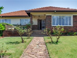 4 Bed House in Hawkins Estate