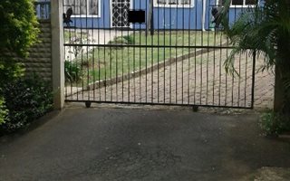 3 Bedroom Simplex in Caneside