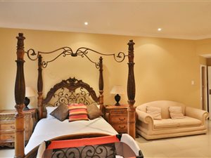 2.5 Bed Apartment in North Beach
