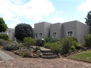 4 Bed House in Somerset East