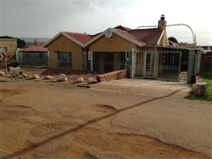 3 Bed House in Rosslyn