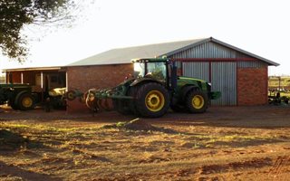 185.1 ha Farm in Bainsvlei