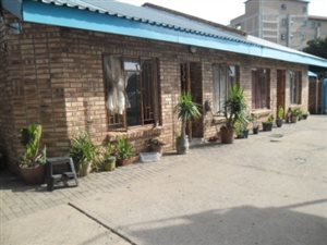 2 Bed Flat in Brits Central