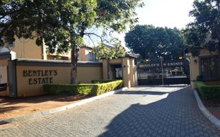 3 Bedroom Townhouse in Heatherview