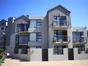 2 Bed Apartment in Waves Edge