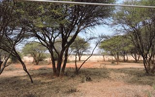 317.6 ha Farm in Zeerust