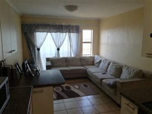 2 Bed Apartment in Weltevreden Park