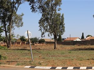 6814 m² Land available in Lehae