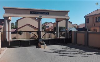 2 Bedroom House in Pretoria North