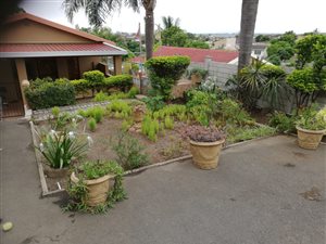 3 Bed House in Newlands West