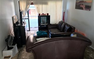 2 Bedroom Apartment in Tableview