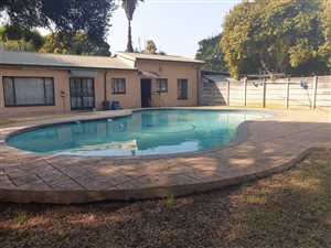2.5 Bed House in Parktown Estate