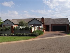 3 Bed House in Midstream Hill