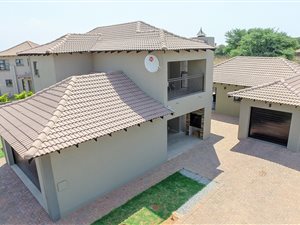 3 Bedroom House in Halfway House