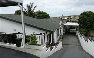 3 Bedroom Simplex in Trenance Manor