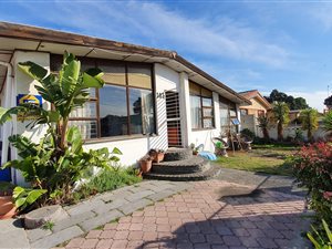 3 Bed House in Goodwood Estate